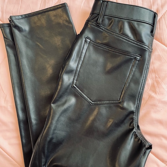 Abercrombie Vegan leather ankle pants-straight leg size 8 - Picture 4 of 4